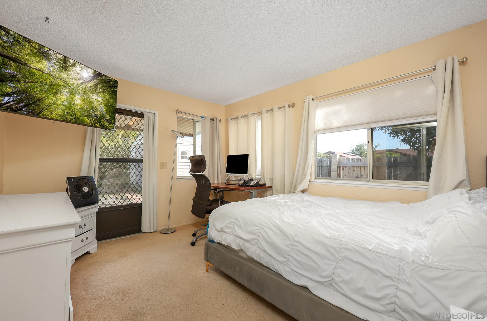 Detail Gallery Image 14 of 29 For 1572  Peacock Blvd, Oceanside,  CA 92056 - 3 Beds | 1/1 Baths