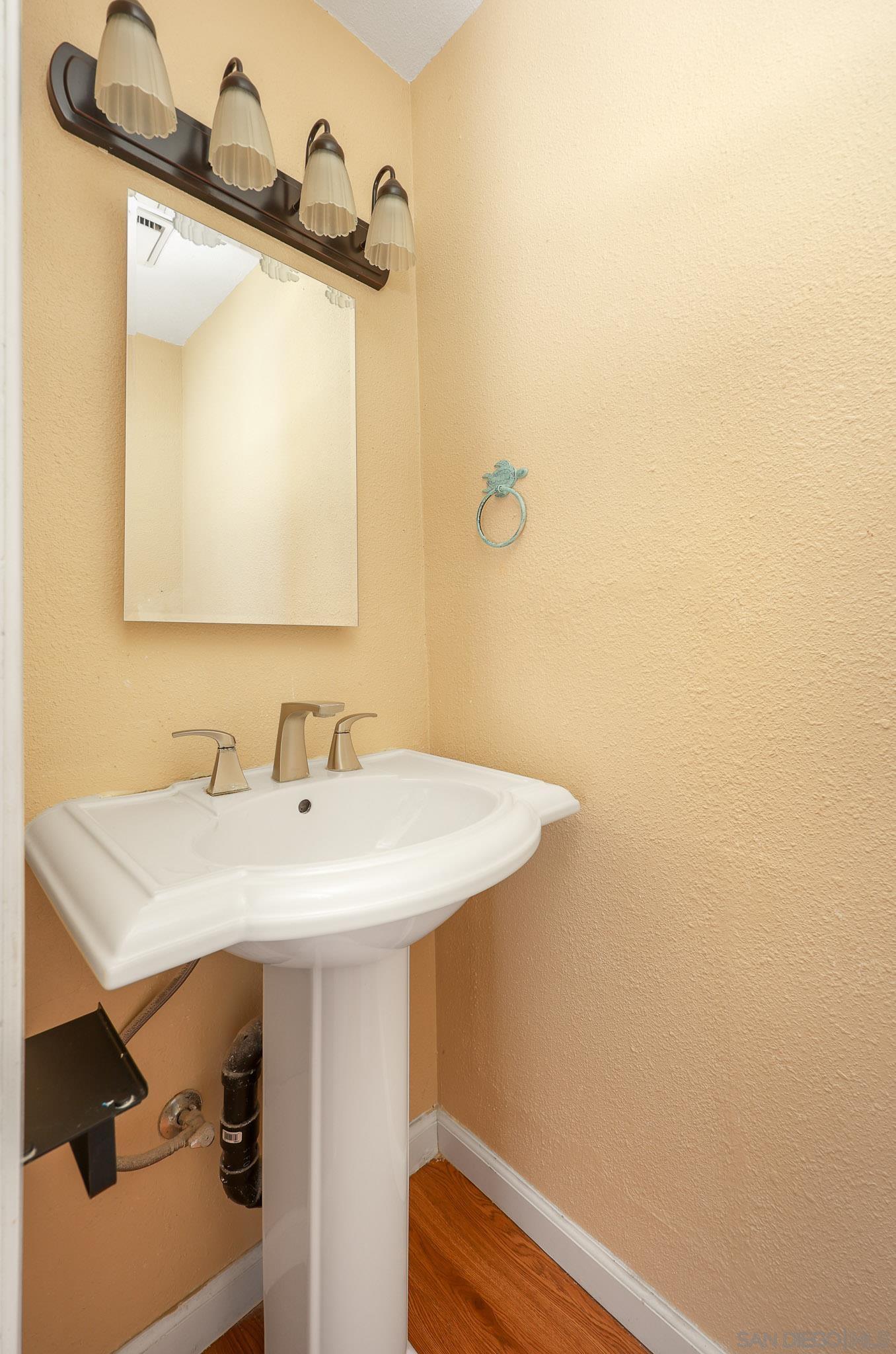 Detail Gallery Image 20 of 29 For 1572  Peacock Blvd, Oceanside,  CA 92056 - 3 Beds | 1/1 Baths