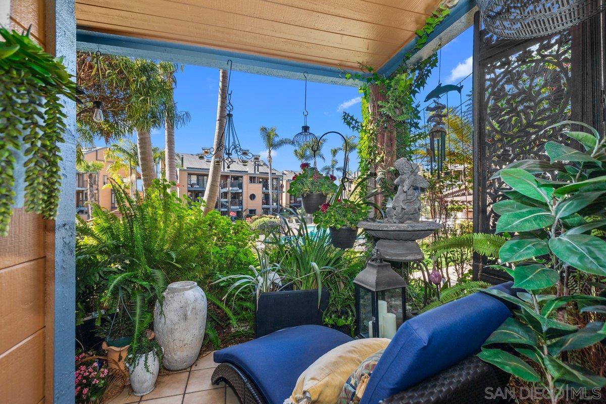 Detail Gallery Image 13 of 68 For 4011  Layang Layang Cir  #F,  Carlsbad,  CA 92008 - 2 Beds | 2/1 Baths