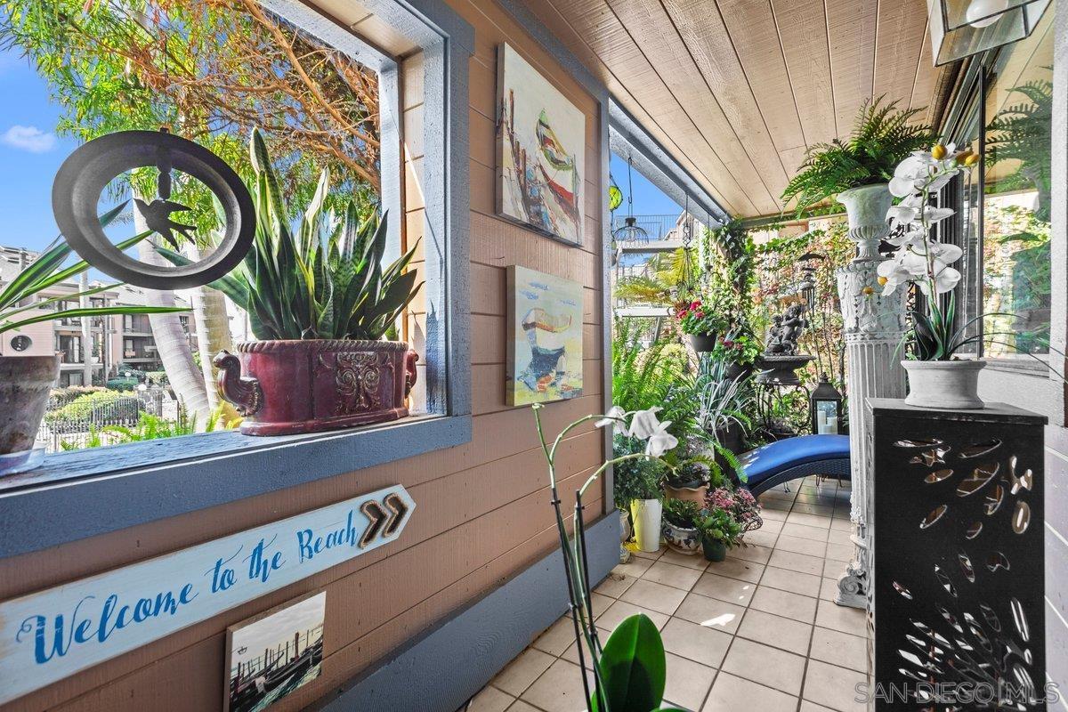 Detail Gallery Image 16 of 68 For 4011  Layang Layang Cir  #F,  Carlsbad,  CA 92008 - 2 Beds | 2/1 Baths