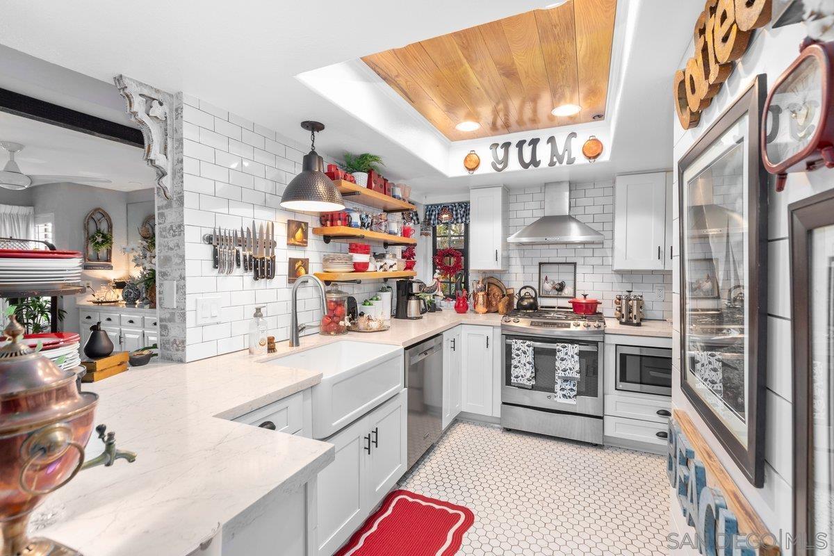 Detail Gallery Image 23 of 68 For 4011  Layang Layang Cir  #F,  Carlsbad,  CA 92008 - 2 Beds | 2/1 Baths