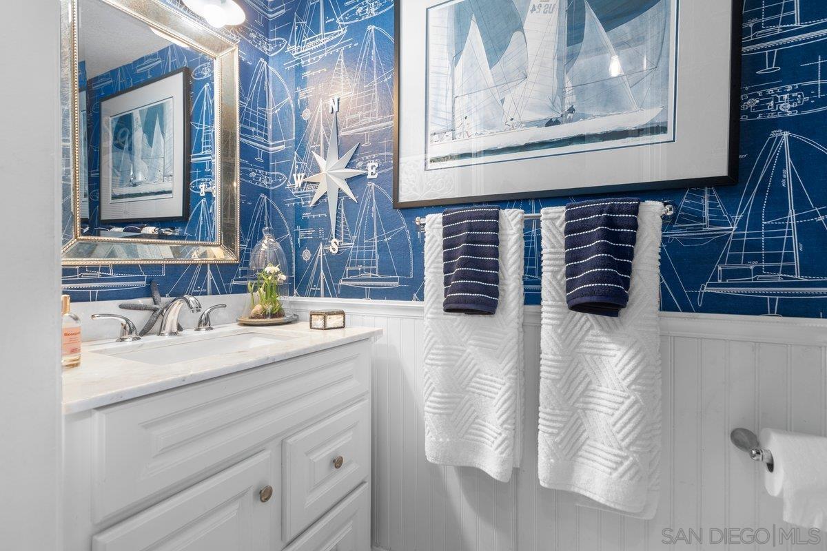 Detail Gallery Image 27 of 68 For 4011  Layang Layang Cir  #F,  Carlsbad,  CA 92008 - 2 Beds | 2/1 Baths