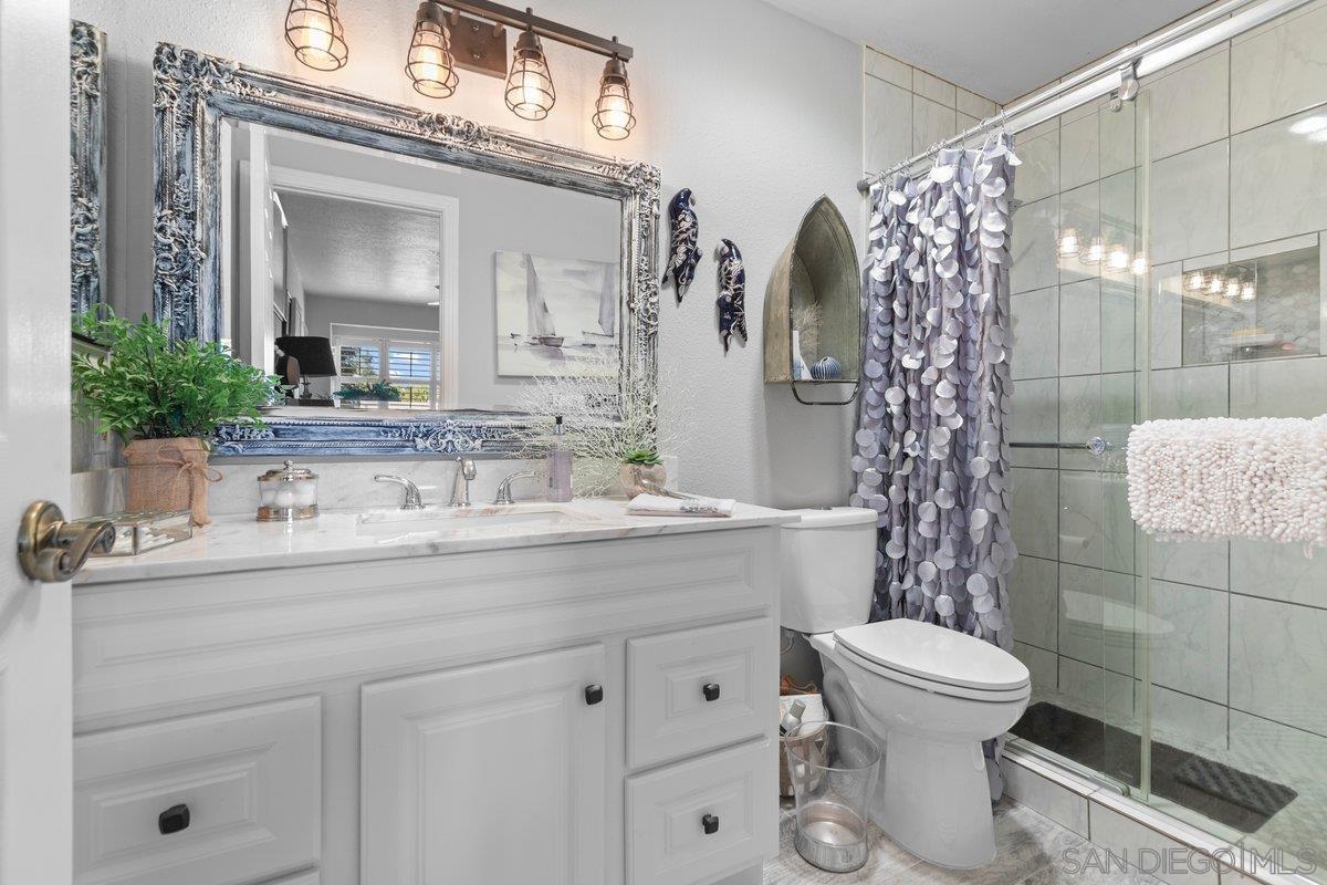 Detail Gallery Image 38 of 68 For 4011  Layang Layang Cir  #F,  Carlsbad,  CA 92008 - 2 Beds | 2/1 Baths