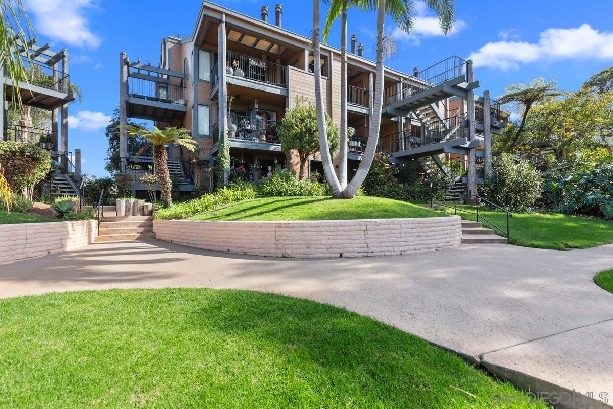 Detail Gallery Image 41 of 68 For 4011  Layang Layang Cir  #F,  Carlsbad,  CA 92008 - 2 Beds | 2/1 Baths