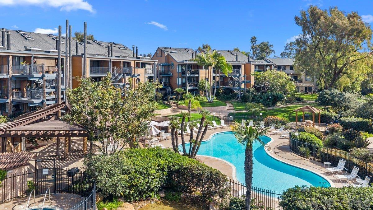 Detail Gallery Image 56 of 68 For 4011  Layang Layang Cir  #F,  Carlsbad,  CA 92008 - 2 Beds | 2/1 Baths