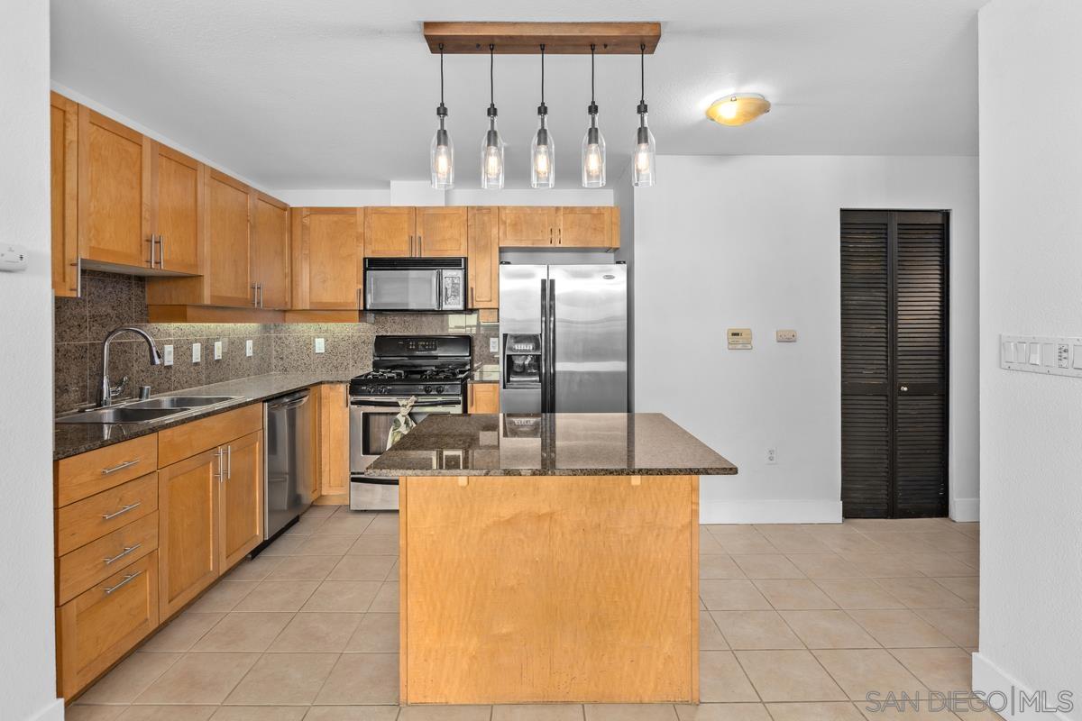 Detail Gallery Image 5 of 31 For 1240  India St  1004, San Diego,  CA 92101 - 1 Beds | 1 Baths