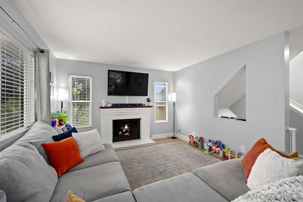 Detail Gallery Image 4 of 50 For 8040  Sevan Ct  #C,  San Diego,  CA 92123 - 2 Beds | 2/1 Baths