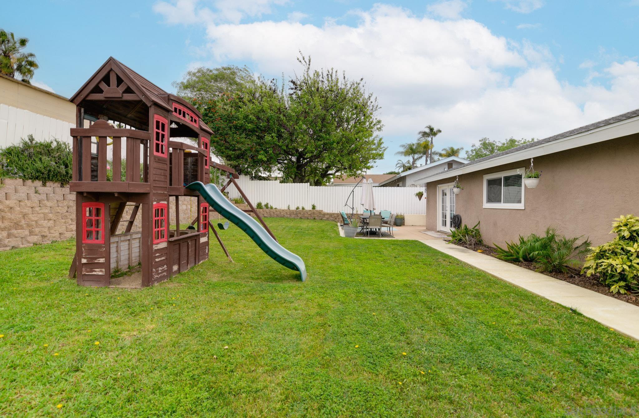 Detail Gallery Image 19 of 23 For 154  Harrison St, Oceanside,  CA 92057 - 3 Beds | 2 Baths