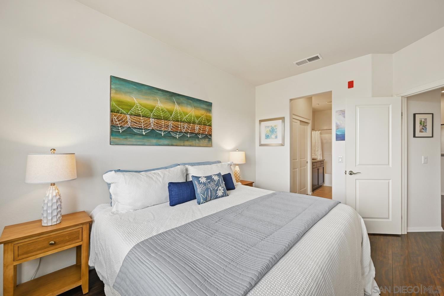 Detail Gallery Image 12 of 23 For 2533  Antlers Way, San Marcos,  CA 92078 - 2 Beds | 2/1 Baths