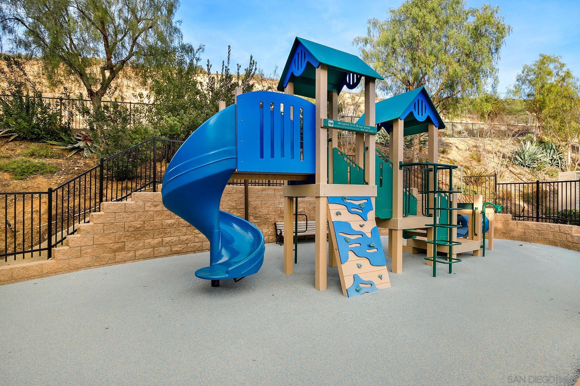 Detail Gallery Image 19 of 23 For 2533  Antlers Way, San Marcos,  CA 92078 - 2 Beds | 2/1 Baths