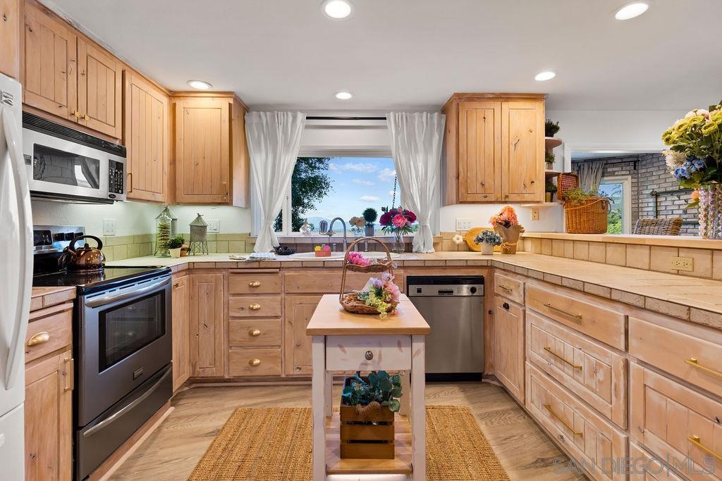 Detail Gallery Image 19 of 75 For 720  Sky Mountain Lane, Alpine,  CA 91901 - 3 Beds | 1/1 Baths