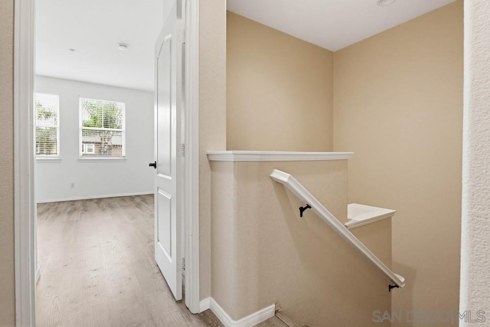 Detail Gallery Image 15 of 39 For 17059  Calle Trevino  #5,  San Diego,  CA 92127 - 2 Beds | 2/1 Baths