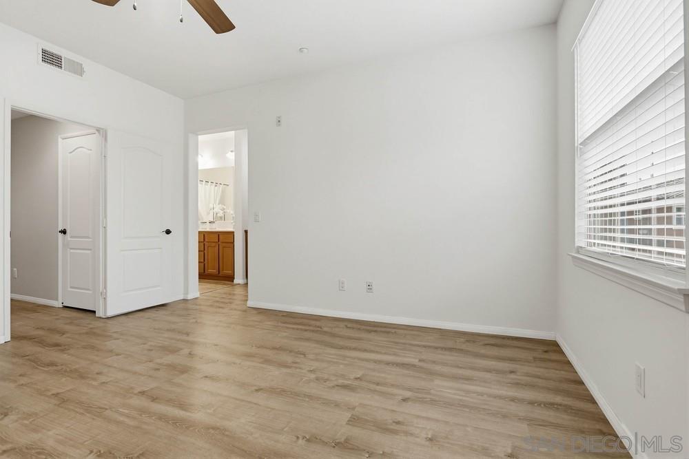 Detail Gallery Image 25 of 39 For 17059  Calle Trevino  #5,  San Diego,  CA 92127 - 2 Beds | 2/1 Baths