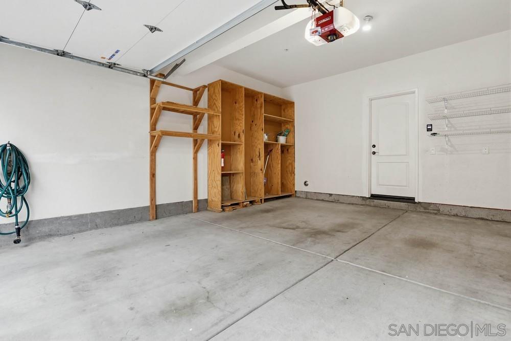 Detail Gallery Image 32 of 39 For 17059  Calle Trevino  #5,  San Diego,  CA 92127 - 2 Beds | 2/1 Baths