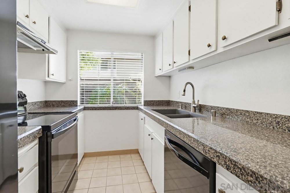 Detail Gallery Image 12 of 29 For 929  Amistad Ct  a,  El Cajon,  CA 92019 - 2 Beds | 1 Baths