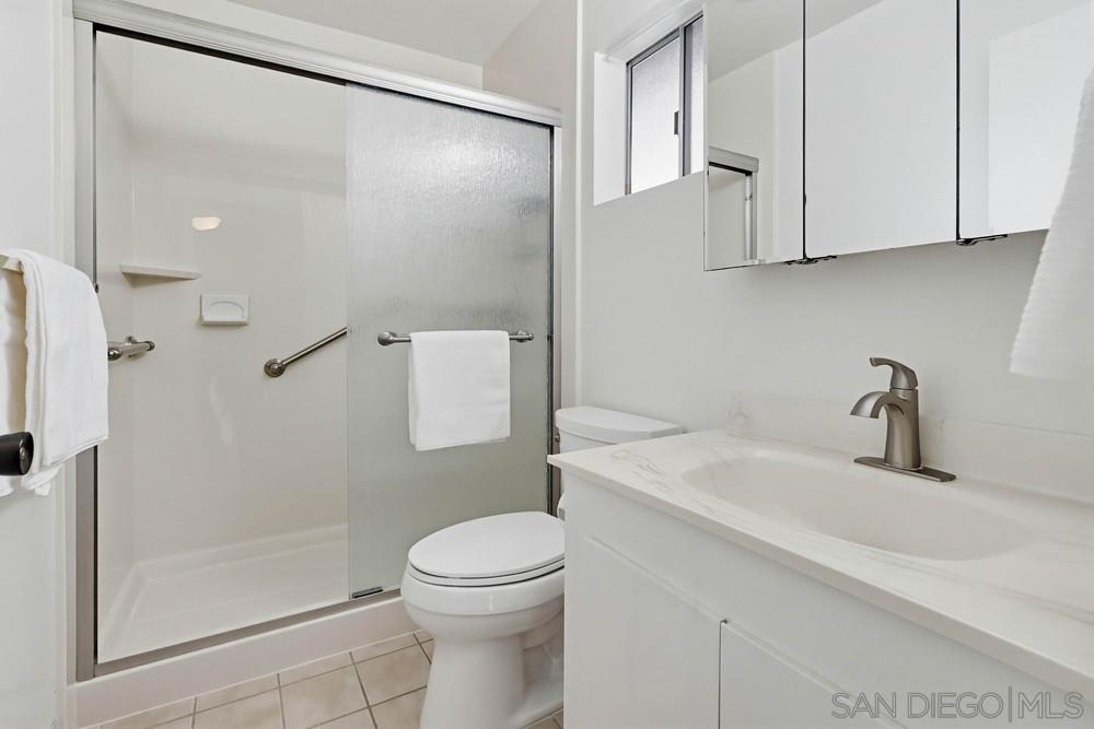 Detail Gallery Image 21 of 29 For 929  Amistad Ct  a,  El Cajon,  CA 92019 - 2 Beds | 1 Baths