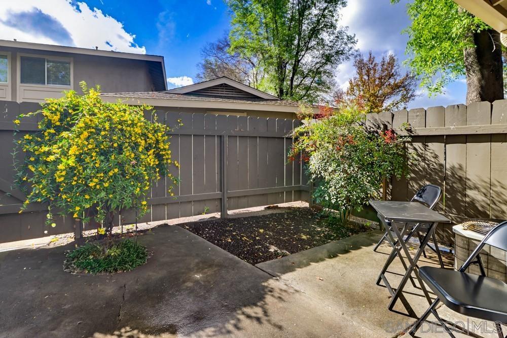 Detail Gallery Image 26 of 29 For 929  Amistad Ct  a,  El Cajon,  CA 92019 - 2 Beds | 1 Baths