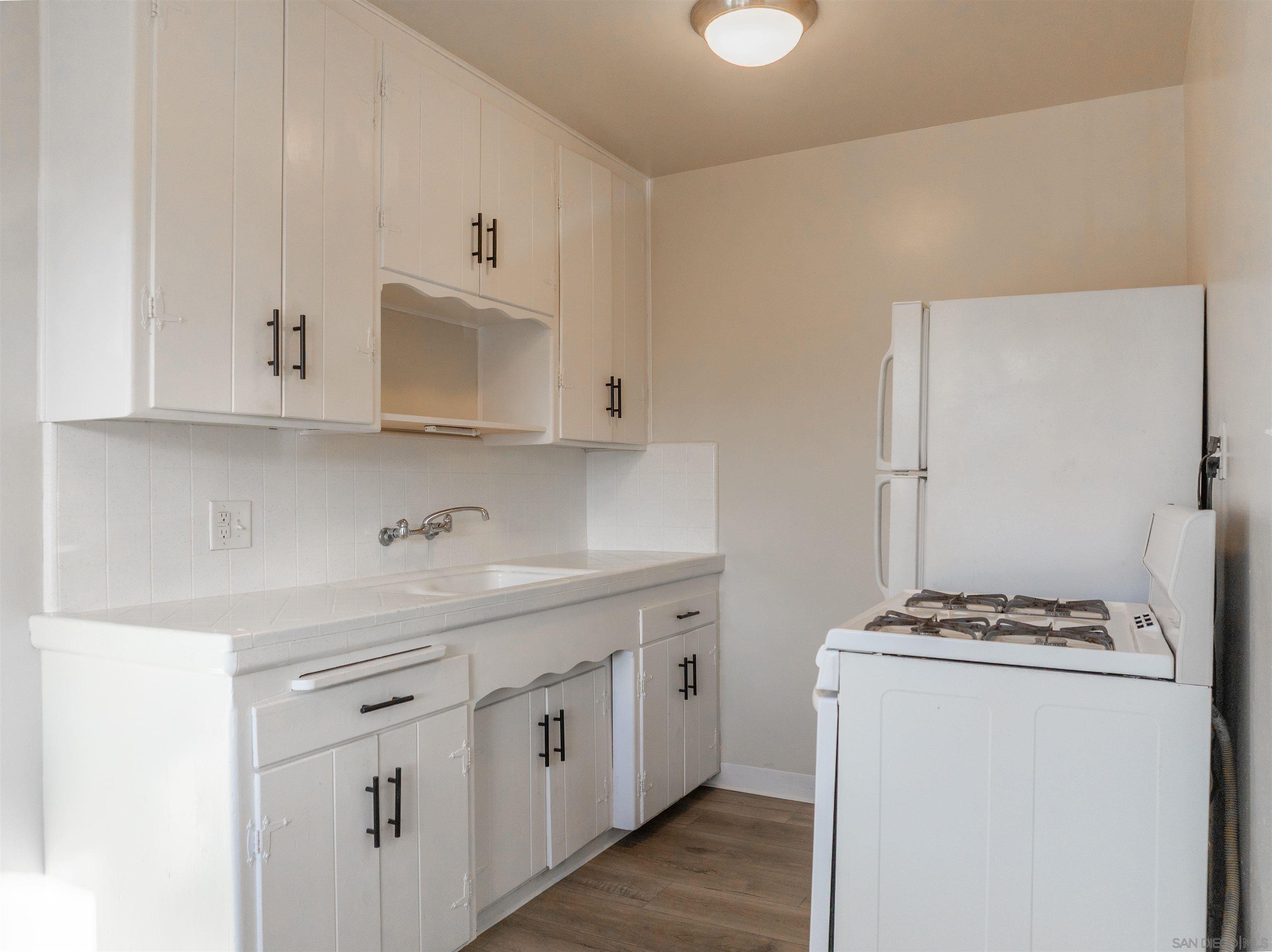 Detail Gallery Image 3 of 31 For 4869-71  Pine Street, La Mesa,  CA 91942 - – Beds | – Baths