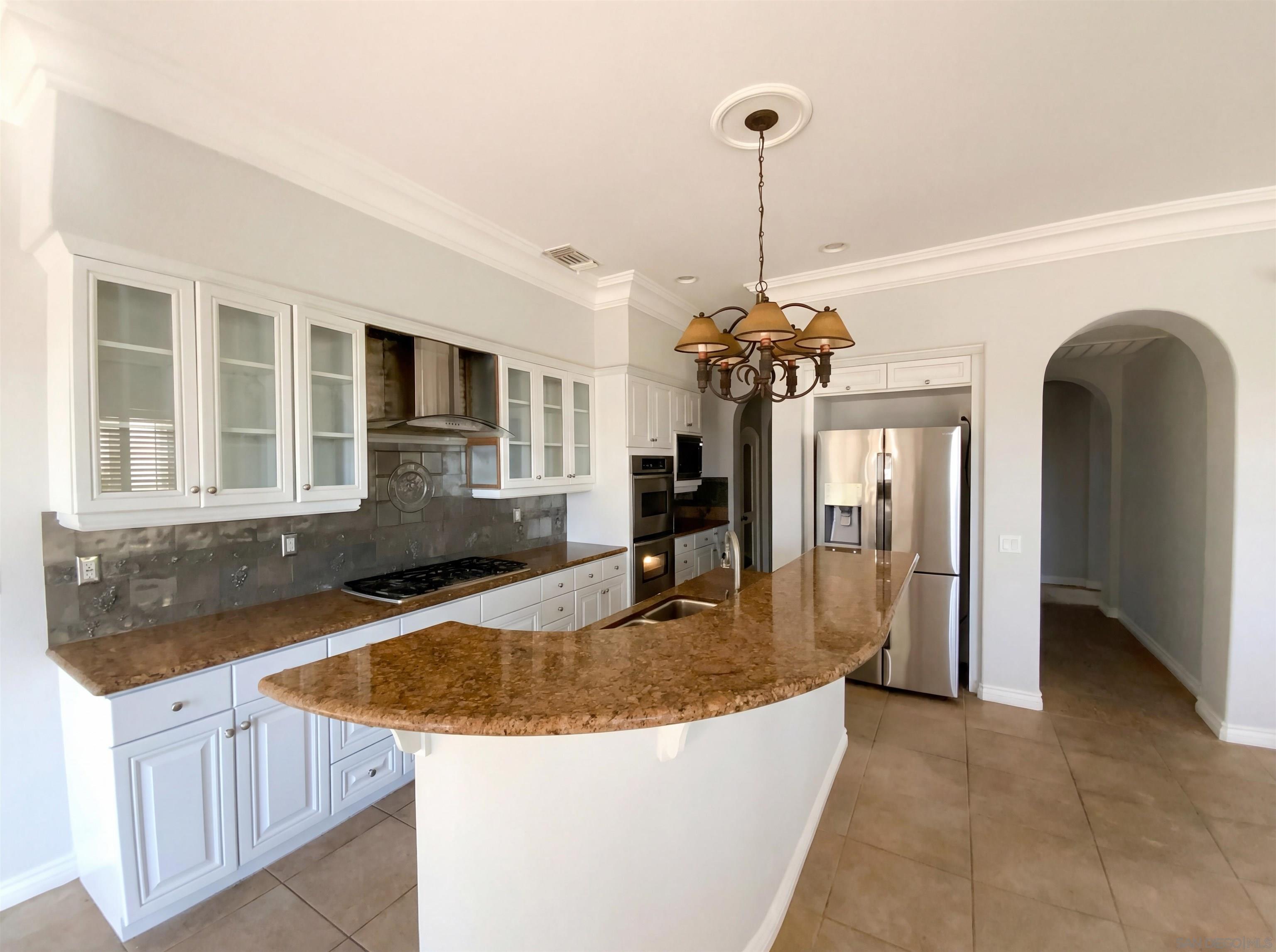 Detail Gallery Image 2 of 31 For 6259  Paseo Callado, Carlsbad,  CA 92009 - 5 Beds | 5/1 Baths