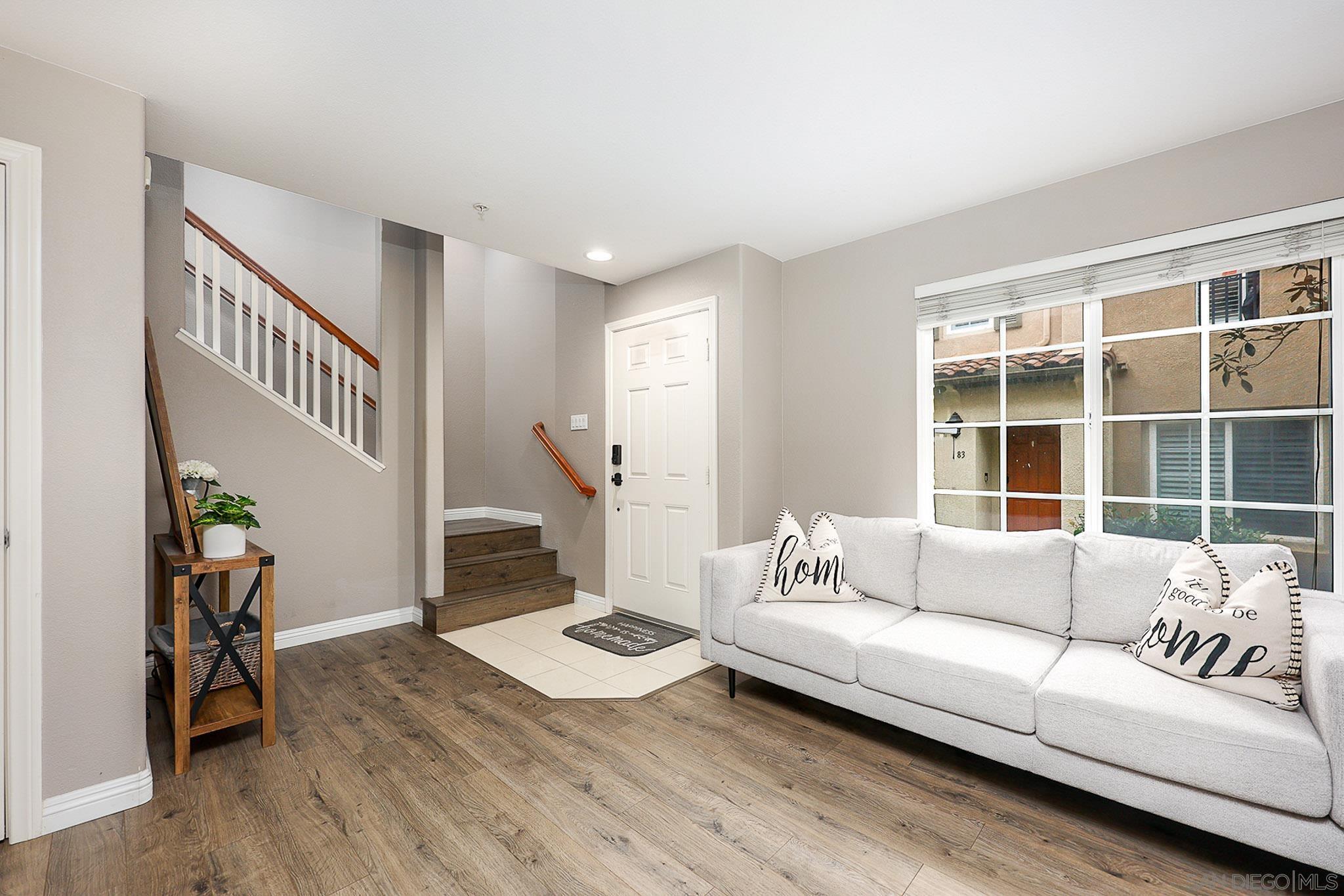 Detail Gallery Image 6 of 25 For 2003  Caminito De La Cruz, Chula Vista,  CA 91913 - 3 Beds | 2/1 Baths