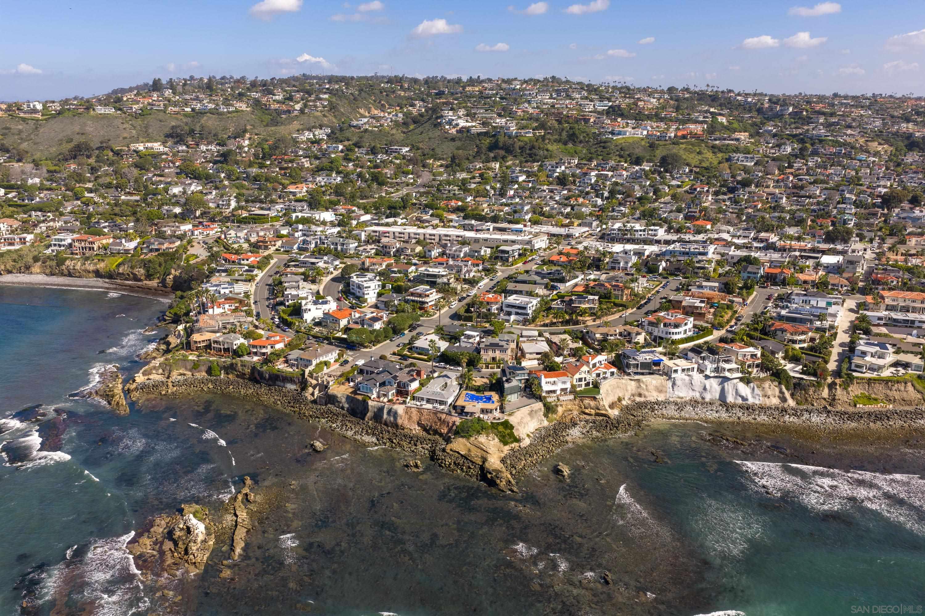 Detail Gallery Image 33 of 34 For 5702  La Jolla Blvd  #209,  La Jolla,  CA 92037 - 2 Beds | 2 Baths