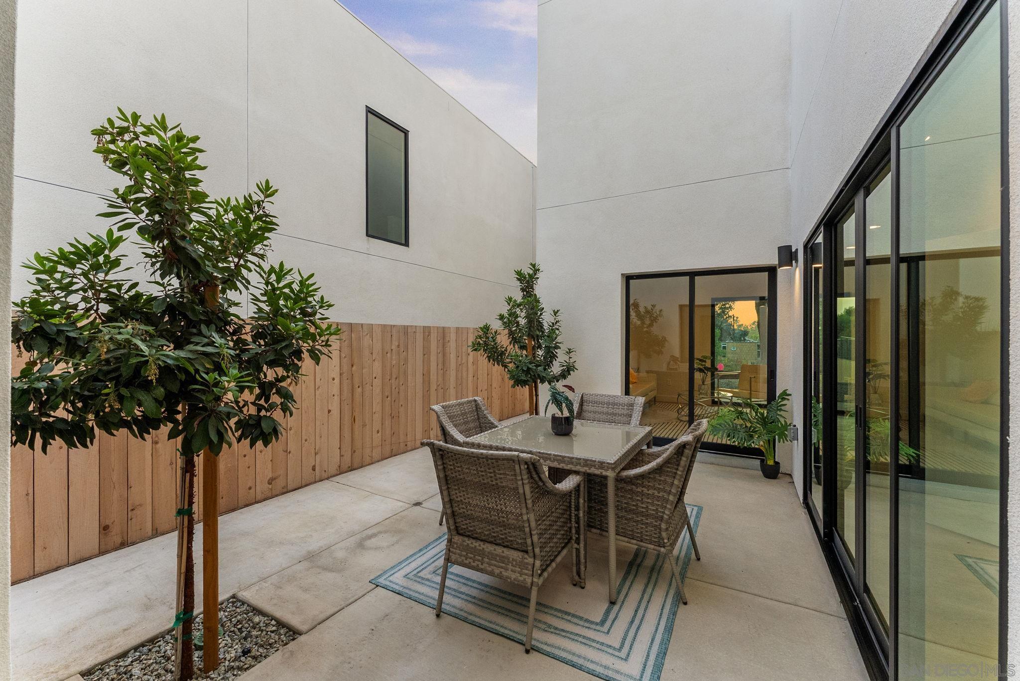 Detail Gallery Image 11 of 64 For 3653  Wilson Ave, San Diego,  CA 92104 - 4 Beds | 4/1 Baths