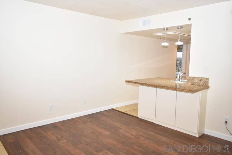 Detail Gallery Image 4 of 14 For 801   National City Blvd, National City,  CA 91950 - 2 Beds | 1 Baths