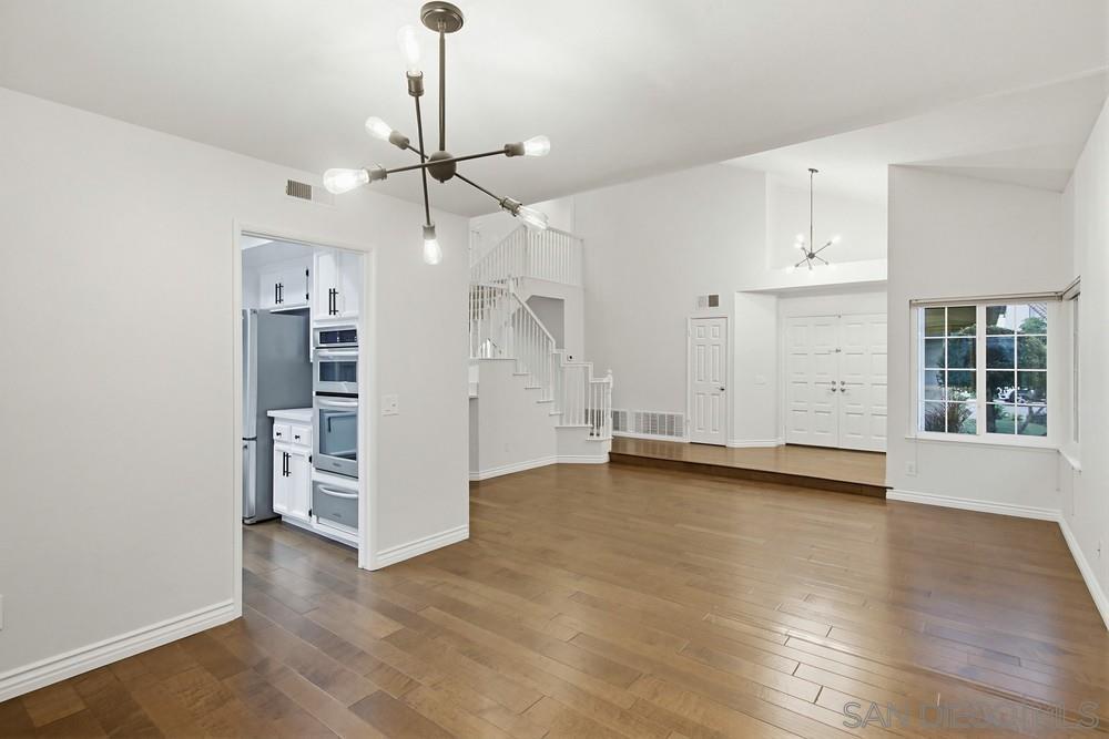 Detail Gallery Image 7 of 62 For 9864  Saskatchewan Ave, San Diego,  CA 92129 - 4 Beds | 2/1 Baths