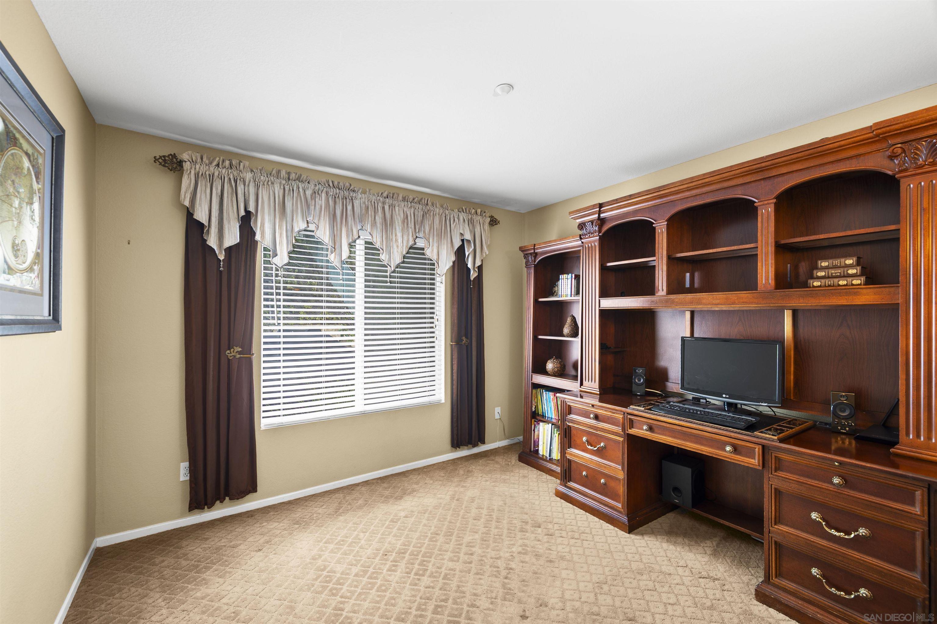 Detail Gallery Image 24 of 55 For 10145  Challenger Ct, Spring Valley,  CA 91978 - 5 Beds | 4 Baths