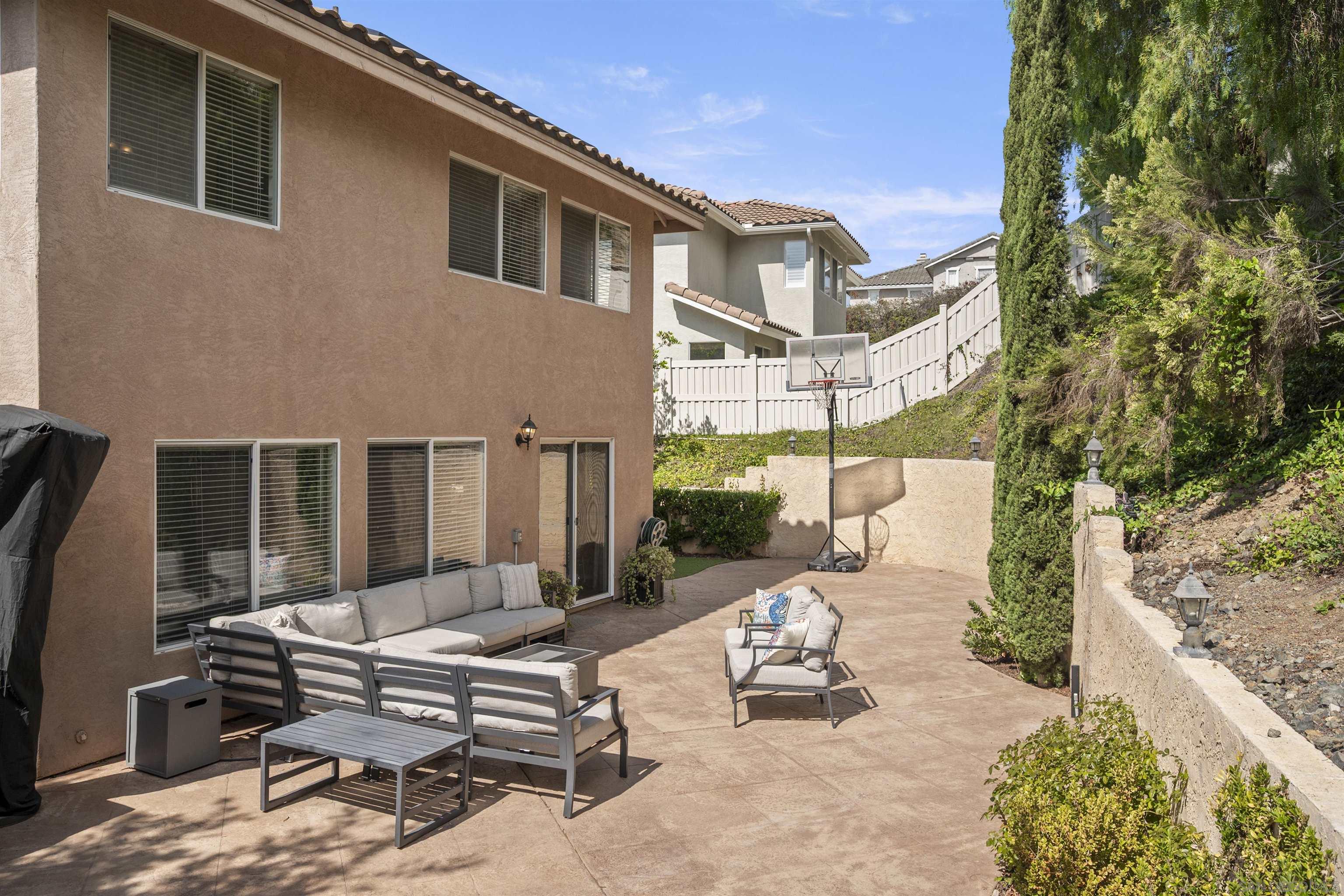 Detail Gallery Image 41 of 55 For 10145  Challenger Ct, Spring Valley,  CA 91978 - 5 Beds | 4 Baths