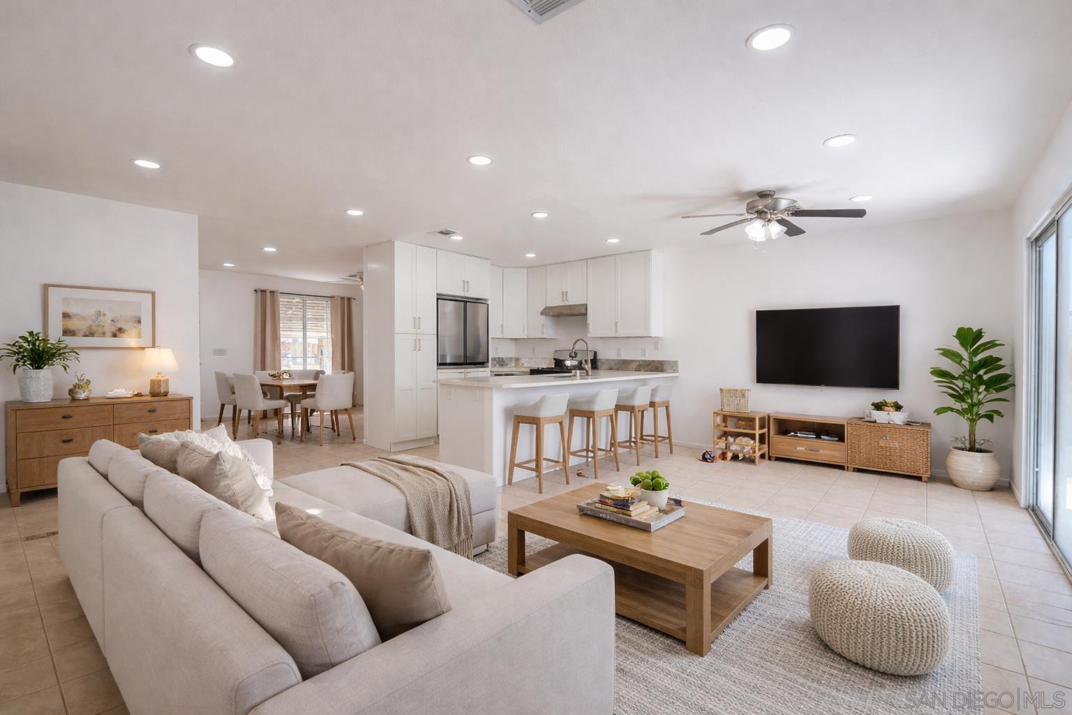 Detail Gallery Image 7 of 17 For 931  Jones St., –,  CA 92227 - 4 Beds | 2 Baths