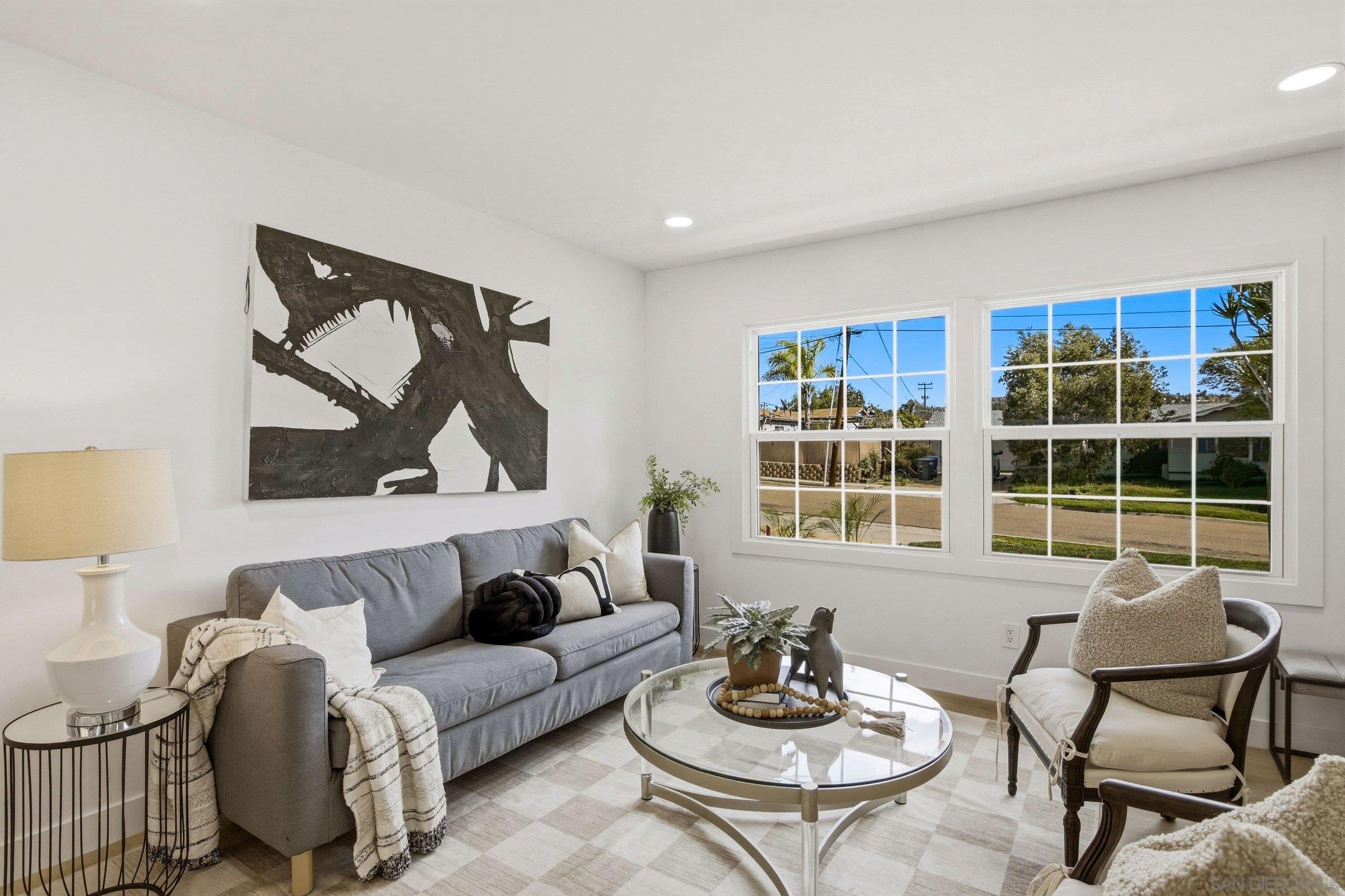 Detail Gallery Image 12 of 33 For 1670  Enfield, Spring Valley,  CA 91977 - 3 Beds | 2 Baths