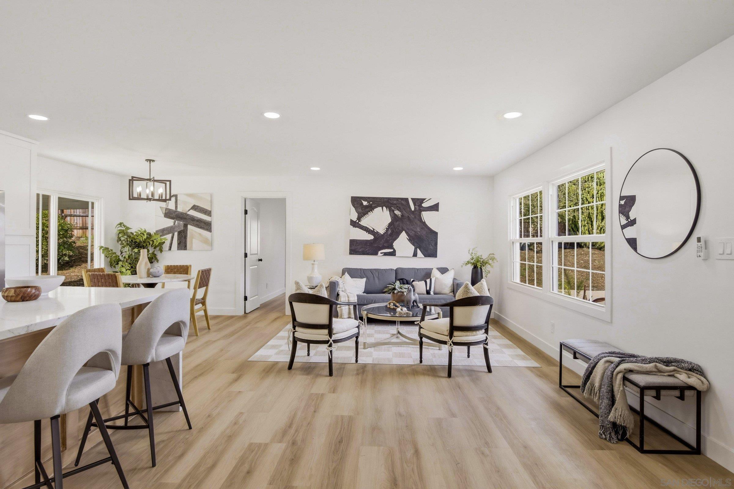 Detail Gallery Image 14 of 33 For 1670  Enfield, Spring Valley,  CA 91977 - 3 Beds | 2 Baths