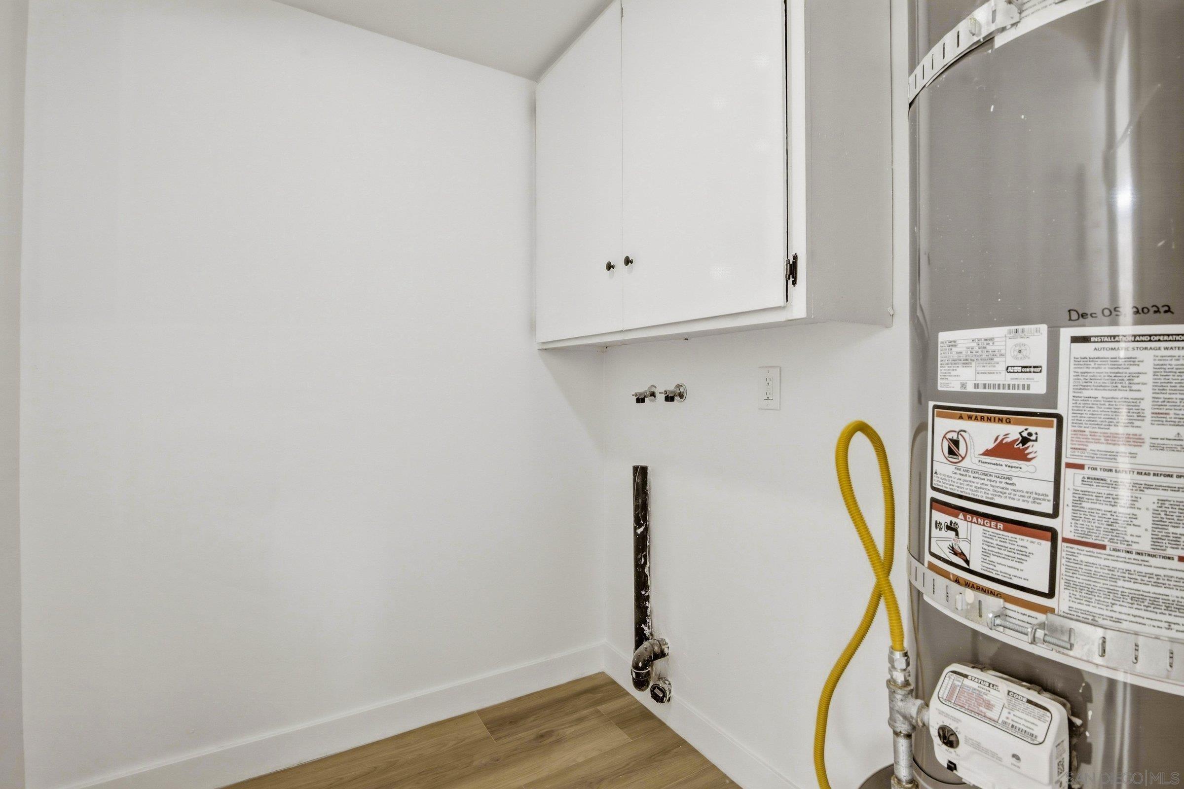 Detail Gallery Image 25 of 33 For 1670  Enfield, Spring Valley,  CA 91977 - 3 Beds | 2 Baths