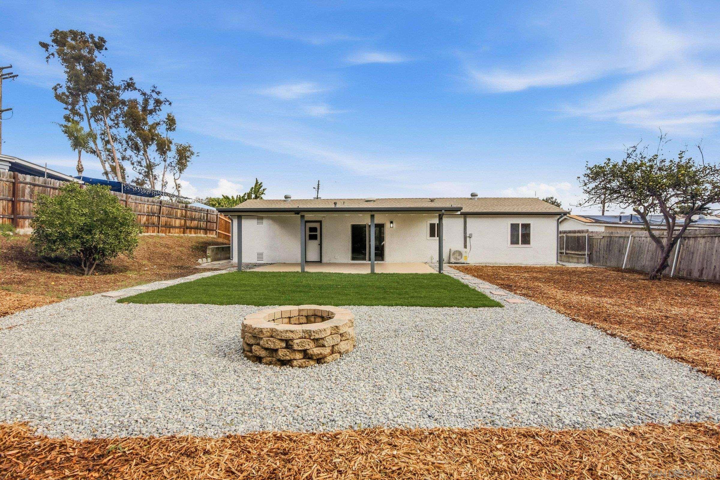 Detail Gallery Image 28 of 33 For 1670  Enfield, Spring Valley,  CA 91977 - 3 Beds | 2 Baths