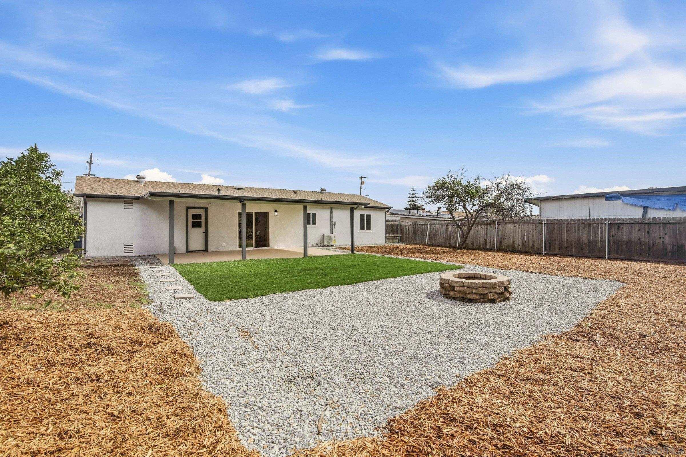 Detail Gallery Image 29 of 33 For 1670  Enfield, Spring Valley,  CA 91977 - 3 Beds | 2 Baths