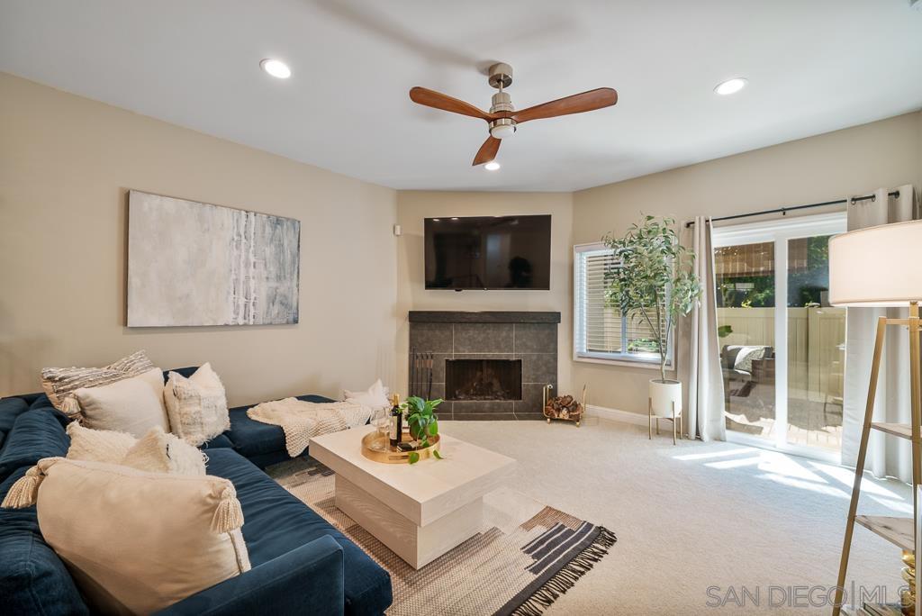 Detail Gallery Image 14 of 56 For 3121  Evening Way  #B,  La Jolla,  CA 92037 - 3 Beds | 2 Baths