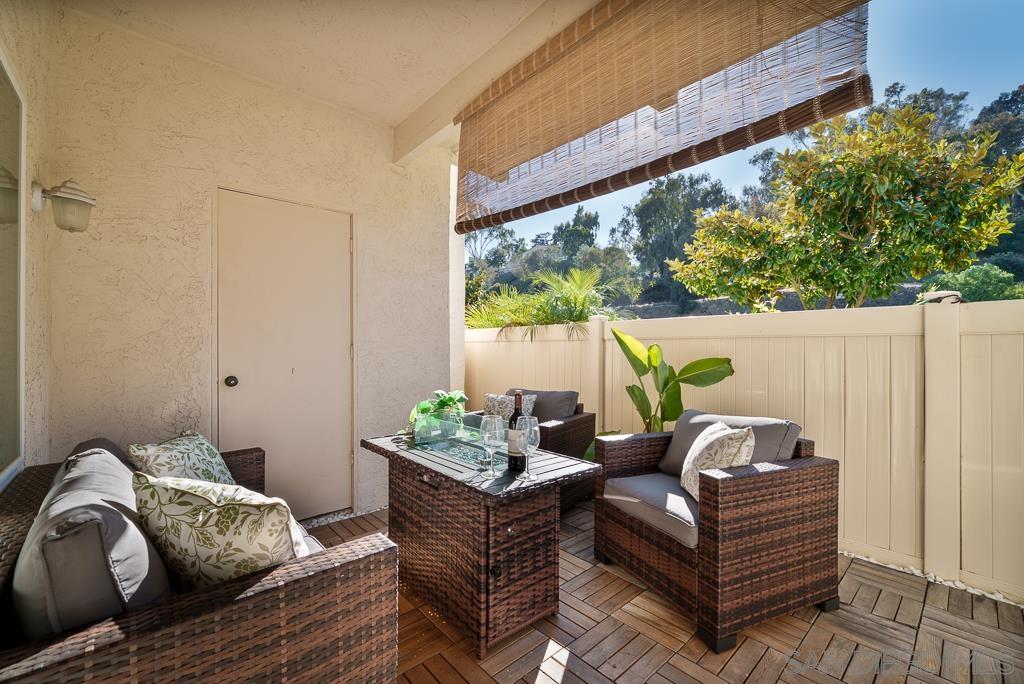 Detail Gallery Image 18 of 56 For 3121  Evening Way  #B,  La Jolla,  CA 92037 - 3 Beds | 2 Baths