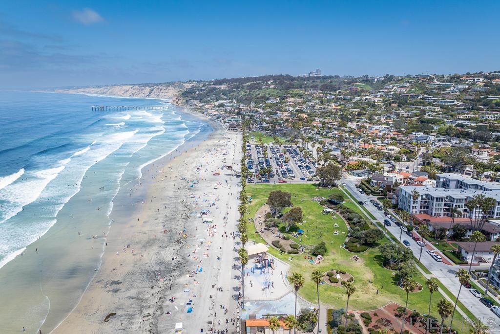 Detail Gallery Image 45 of 56 For 3121  Evening Way  #B,  La Jolla,  CA 92037 - 3 Beds | 2 Baths