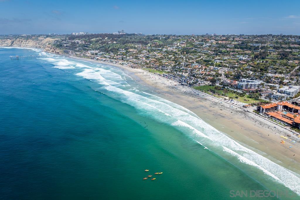 Detail Gallery Image 46 of 56 For 3121  Evening Way  #B,  La Jolla,  CA 92037 - 3 Beds | 2 Baths