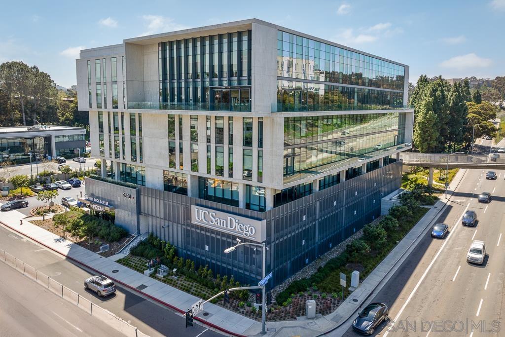 Detail Gallery Image 53 of 56 For 3121  Evening Way  #B,  La Jolla,  CA 92037 - 3 Beds | 2 Baths