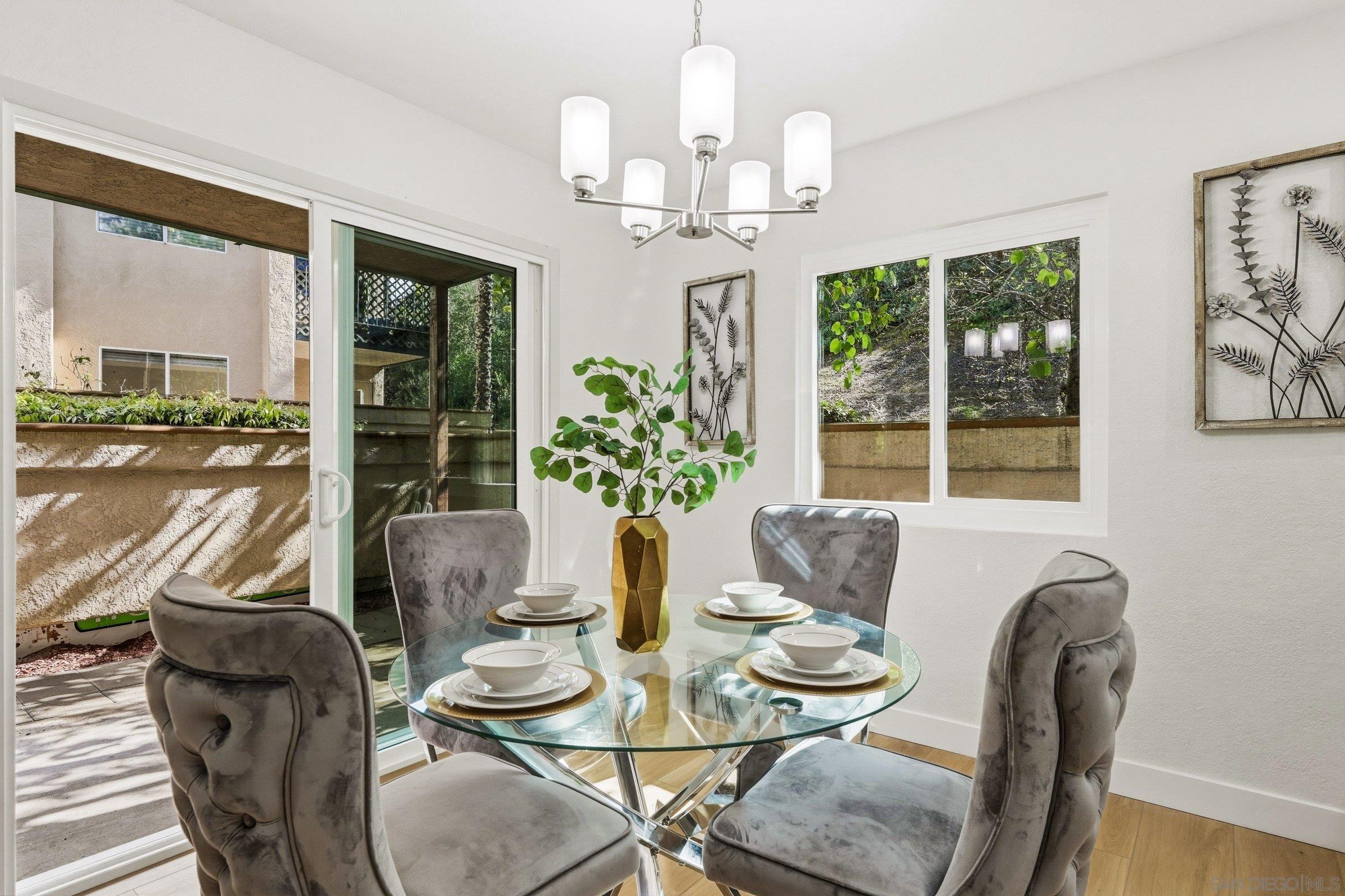 Detail Gallery Image 13 of 32 For 11219  Avenida De Los Lobos  #E,  San Diego,  CA 92127 - 1 Beds | 1 Baths