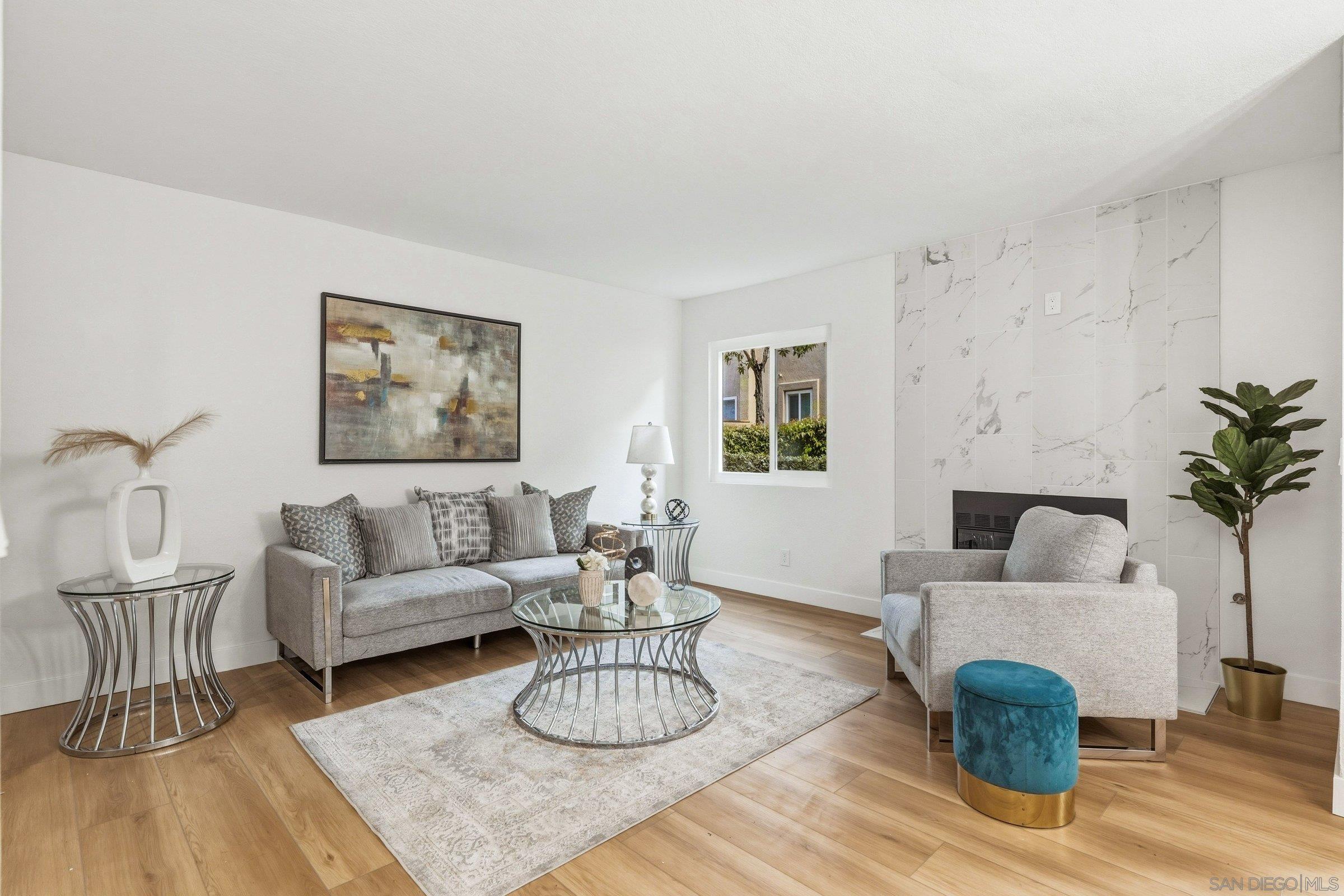 Detail Gallery Image 7 of 32 For 11219  Avenida De Los Lobos  #E,  San Diego,  CA 92127 - 1 Beds | 1 Baths