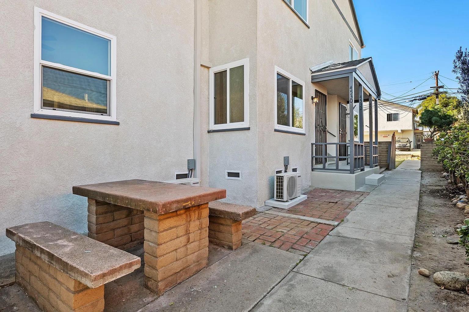 Detail Gallery Image 17 of 41 For 4530-4536  38th St, San Diego,  CA 92116 - – Beds | – Baths