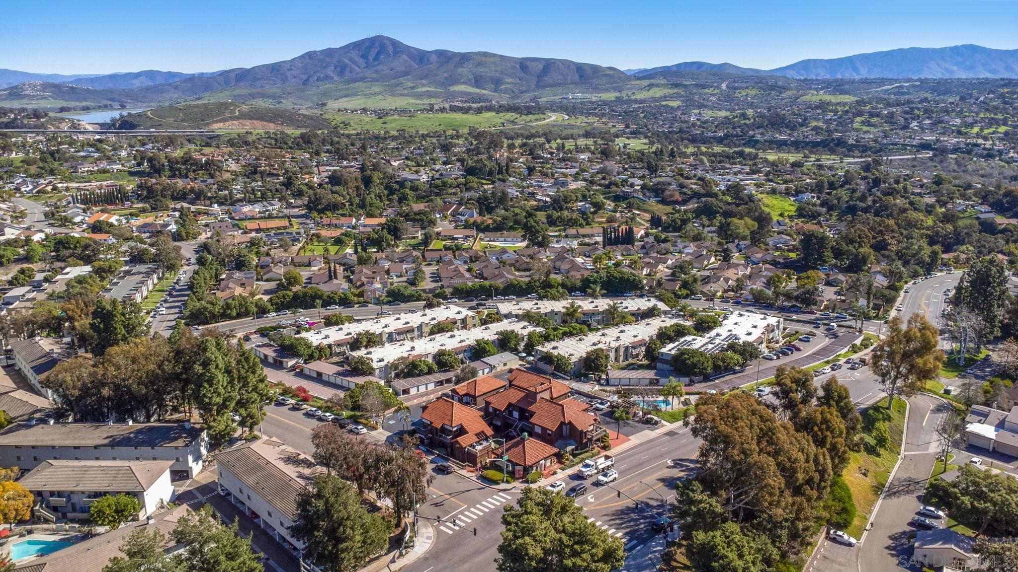 Detail Gallery Image 4 of 52 For 5120  Robinwood Road, Bonita,  CA 91902 - – Beds | – Baths