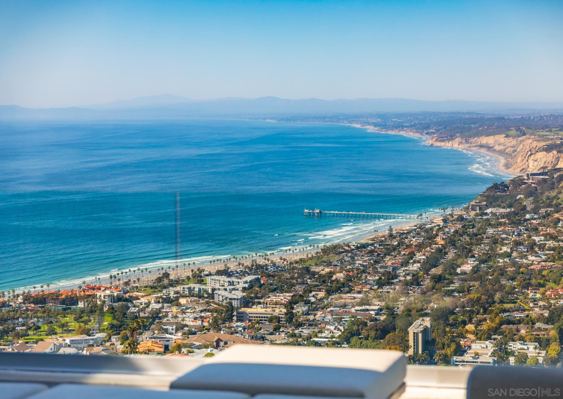 Detail Gallery Image 2 of 50 For 2032  via Casa Alta, La Jolla,  CA 92037 - 5 Beds | 5/1 Baths