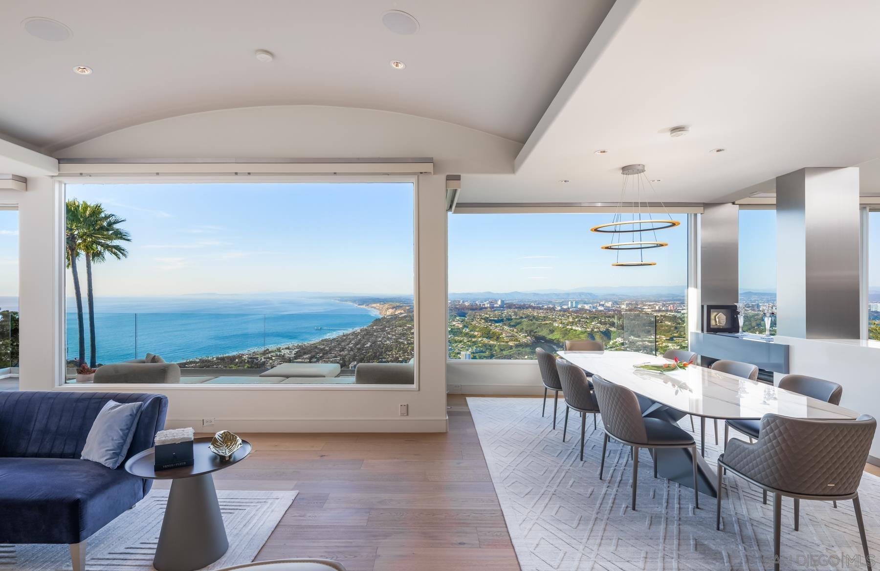 Detail Gallery Image 13 of 50 For 2032  via Casa Alta, La Jolla,  CA 92037 - 5 Beds | 5/1 Baths