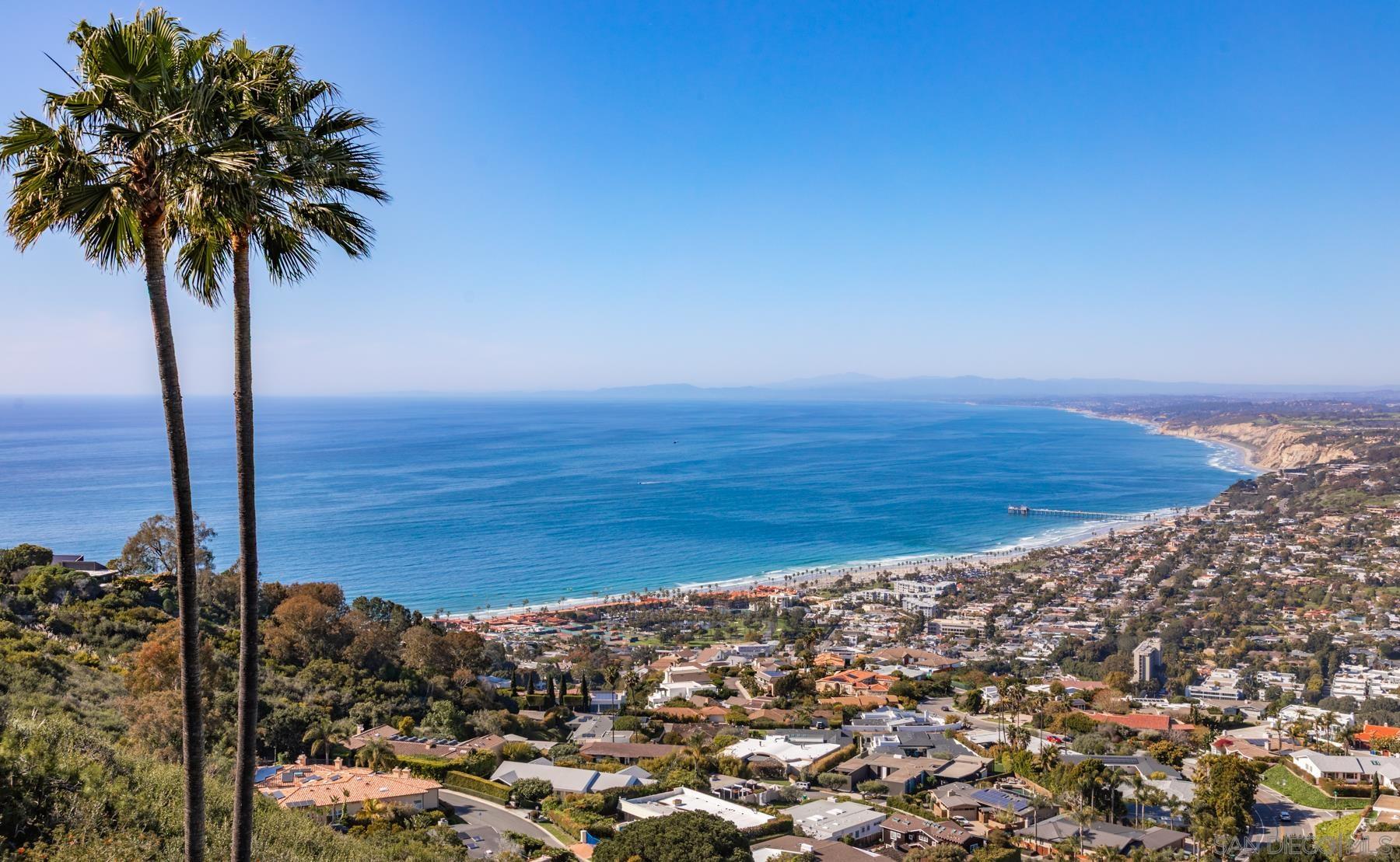 Detail Gallery Image 3 of 50 For 2032  via Casa Alta, La Jolla,  CA 92037 - 5 Beds | 5/1 Baths