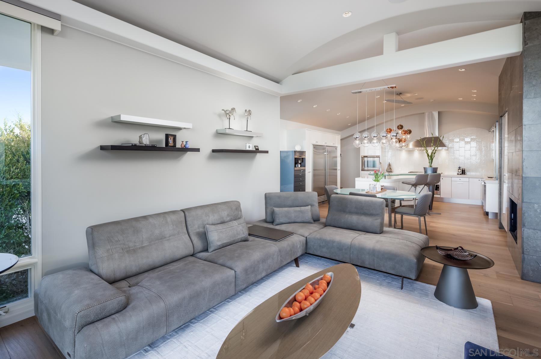 Detail Gallery Image 33 of 50 For 2032  via Casa Alta, La Jolla,  CA 92037 - 5 Beds | 5/1 Baths