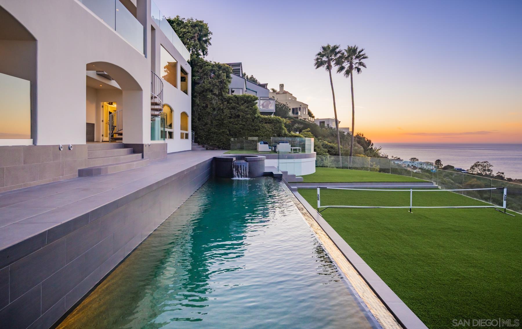 Detail Gallery Image 44 of 50 For 2032  via Casa Alta, La Jolla,  CA 92037 - 5 Beds | 5/1 Baths